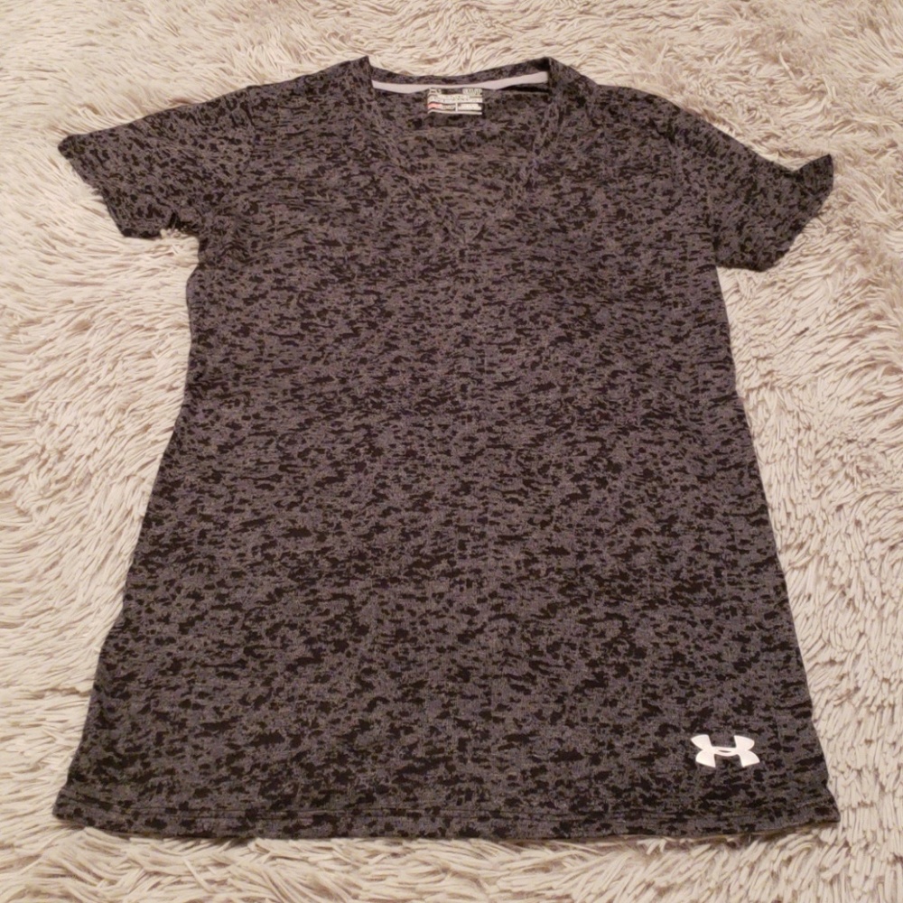 Black Under Armour Tshirt